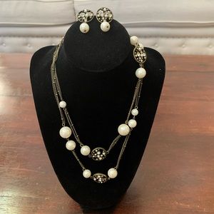 Necklace and earrings set